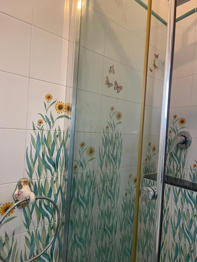 Casa Di Flora Lägenhet Vietri Exteriör bild